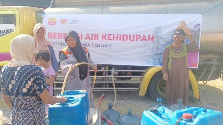 ZIS Indosat Distribusi Air Bersih, Bantu Wilayah Terdampak Kekeringan di Kendal